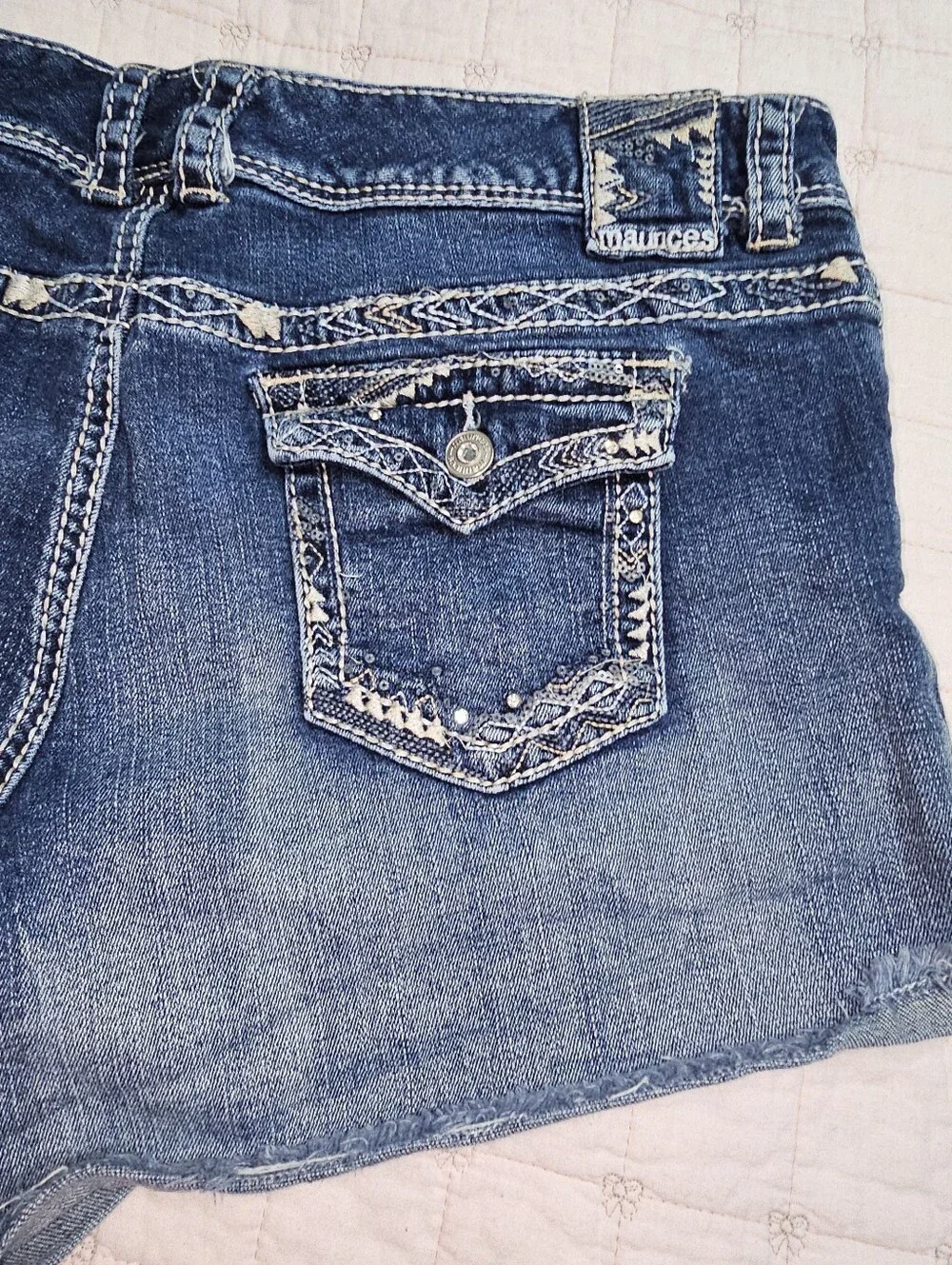 Women's Maurices Embroidered Jean Shorts Sz 13/14